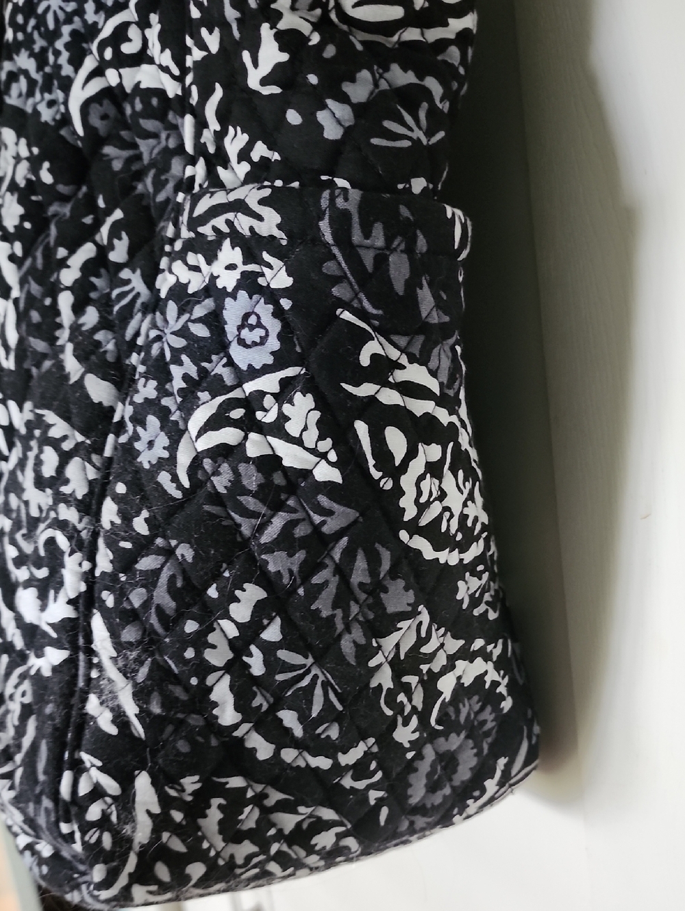 Vera Bradley Black & White With Gray  Paisley Tote Bag - Women - Picture 3 of 6